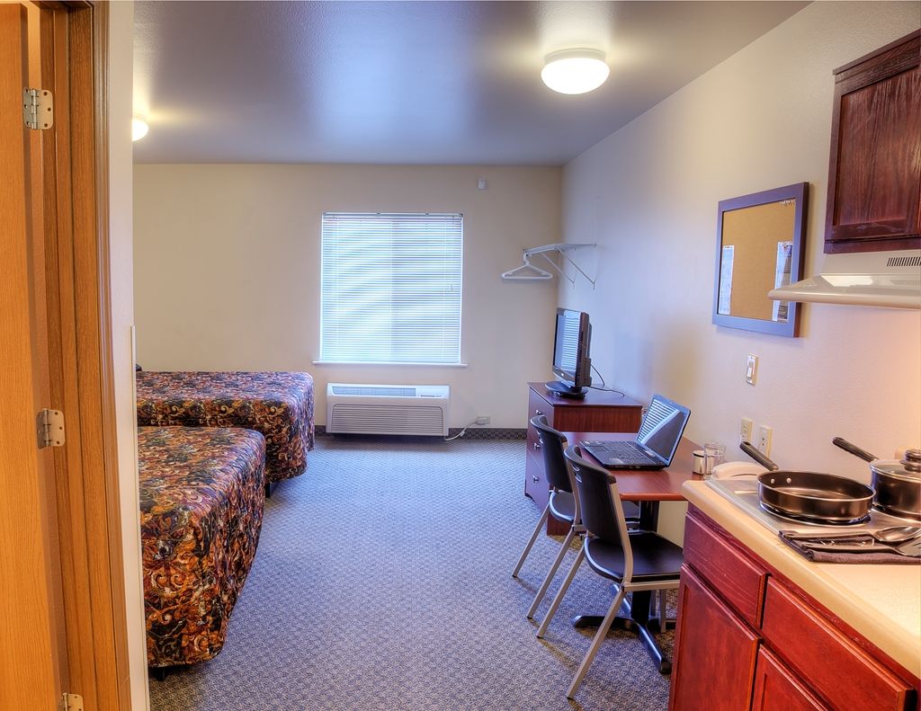 Woodspring Suites Topeka Habitación foto